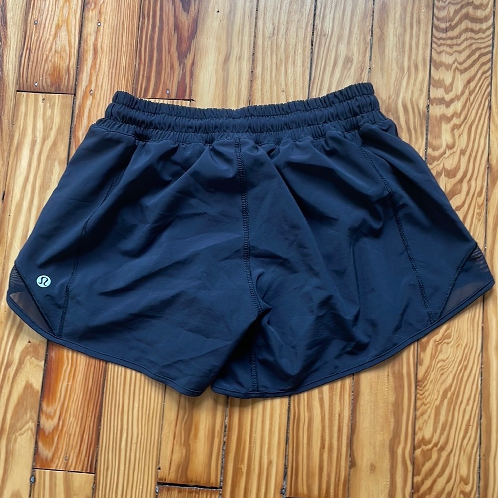 Lululemon Hotty Hot shorts